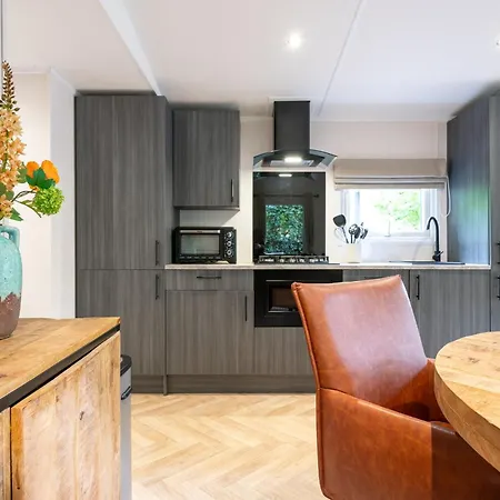 Chalet Master Escapes Veluwe - Met Airco En Omheinde Tuin Hoenderloo